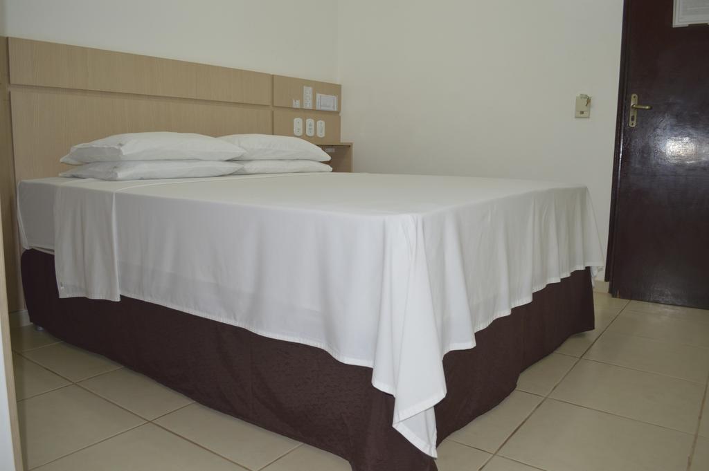 Richard Hotel Pôrto Velho Buitenkant foto